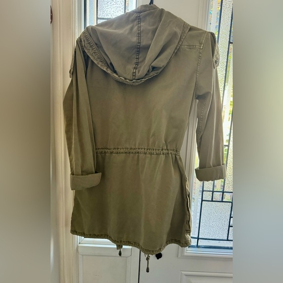 ARITZIA TALULA trooper army green zip up hooded jacket (XS) - Picture 4 of 6